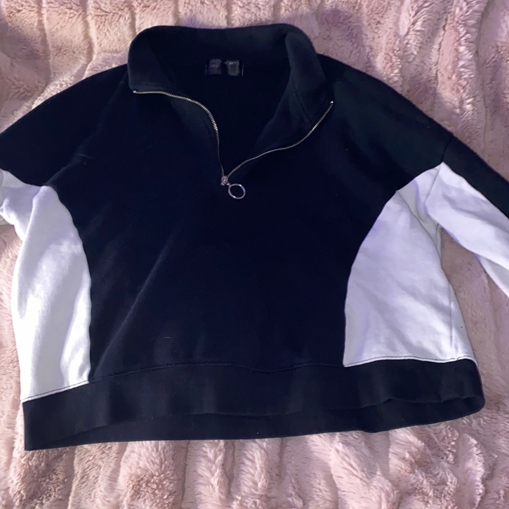 Black and white Half zip sweatshirt